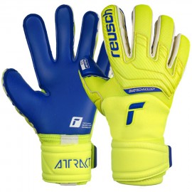 Gloves goalkeeper Reusch...