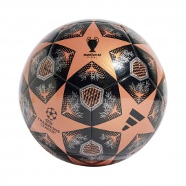 Football foot adidas UCL...