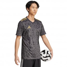 T -shirt patinas adidas...